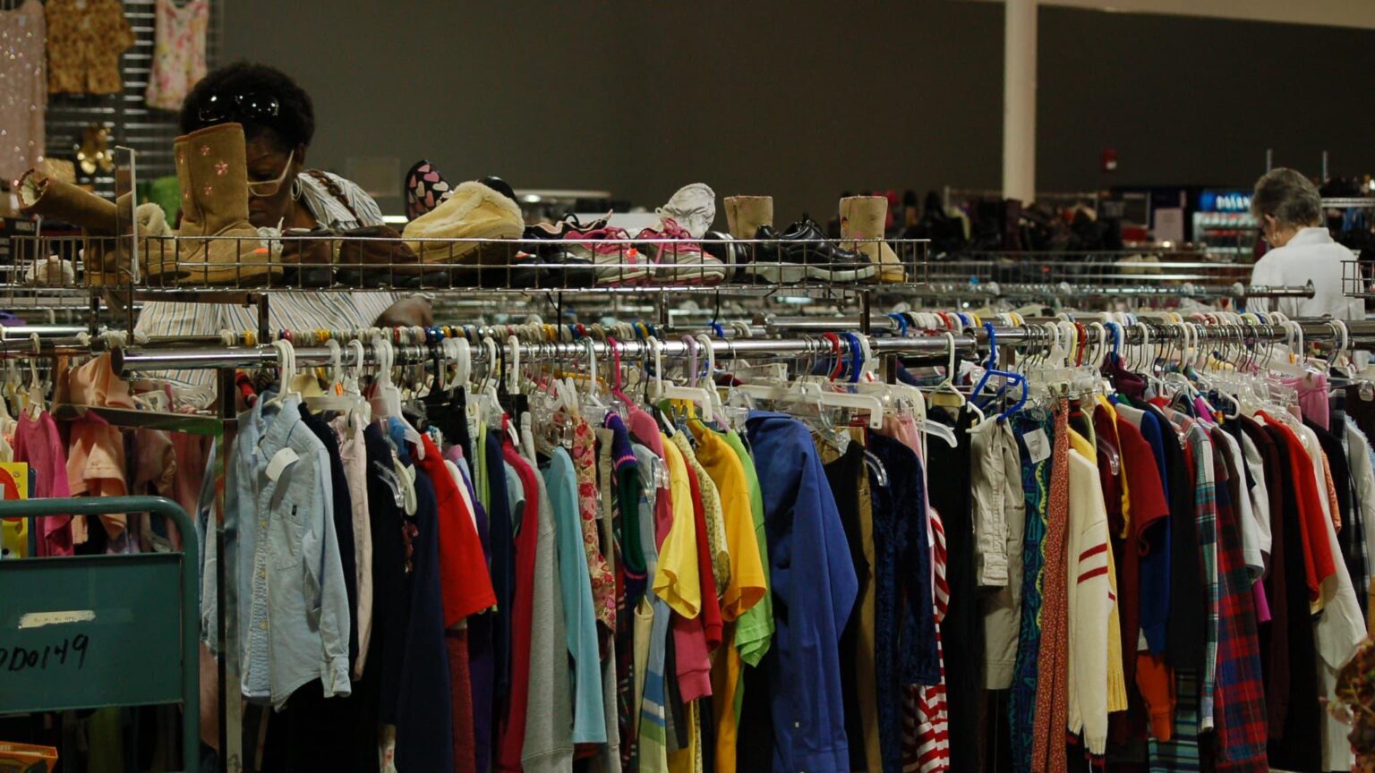 The “French are shooting themselves in the foot”: France is the first European country to implement the ban on “eternal pollutants” in clothing and cosmetics, from January 1 The "French are shooting themselves in the foot": France is the first European country to implement the ban on "eternal pollutants" in clothing and cosmetics, from January 1