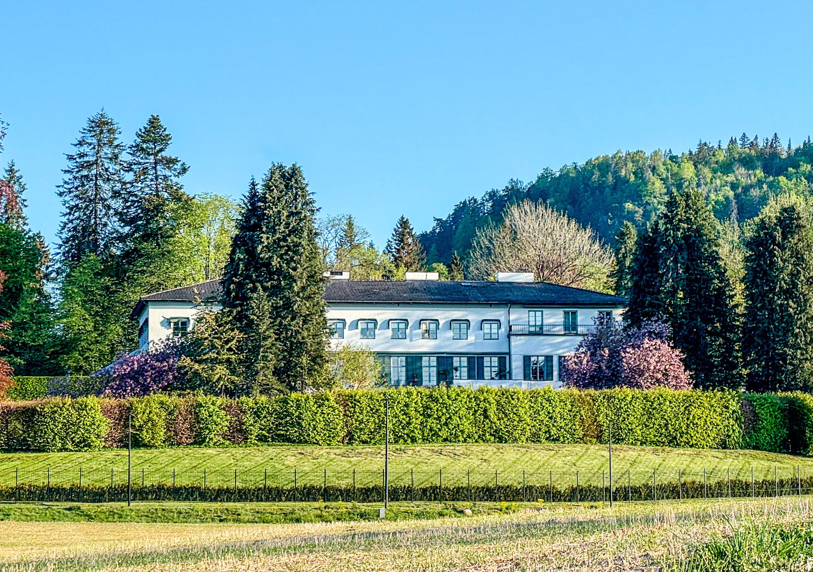 Photo of Crown Prince Haakon and Crown Princess Mette-Marit's home in Skaugum, Norway.