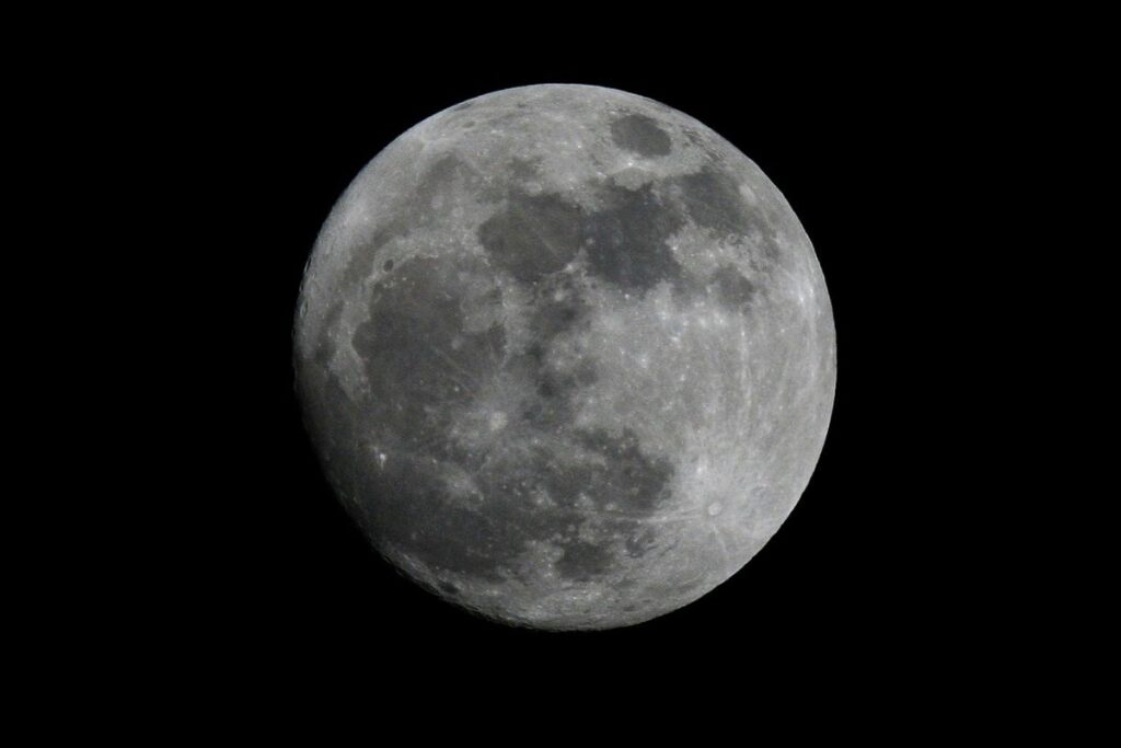 This country wants to build a nuclear power plant on the moon This country wants to build a nuclear power plant on the moon
