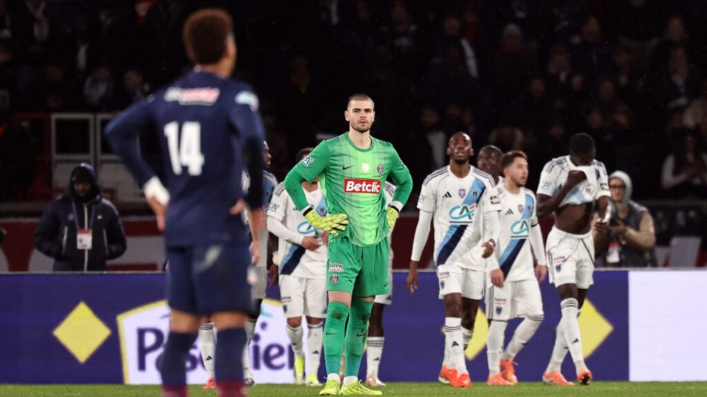 FBL-FRA-CUP-PSG-PARIS FC