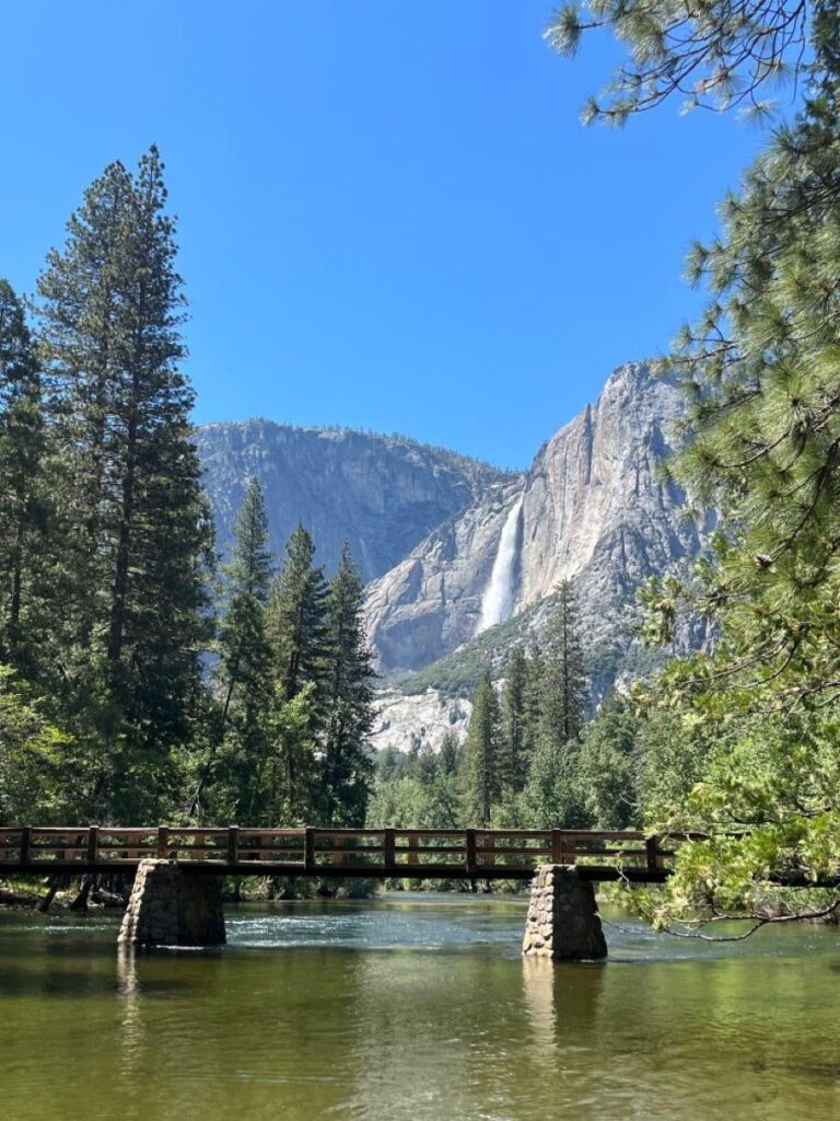 Look how beautiful Yosemite National Park is😍