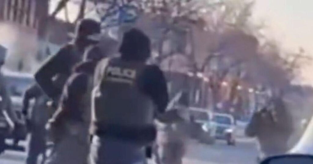 New angle shows federal agent clapping after Alex Pretti killing at ICE protest