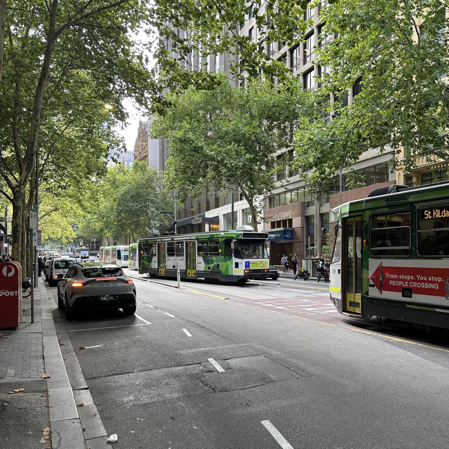 Tram drift stopped Collins St at 5pm