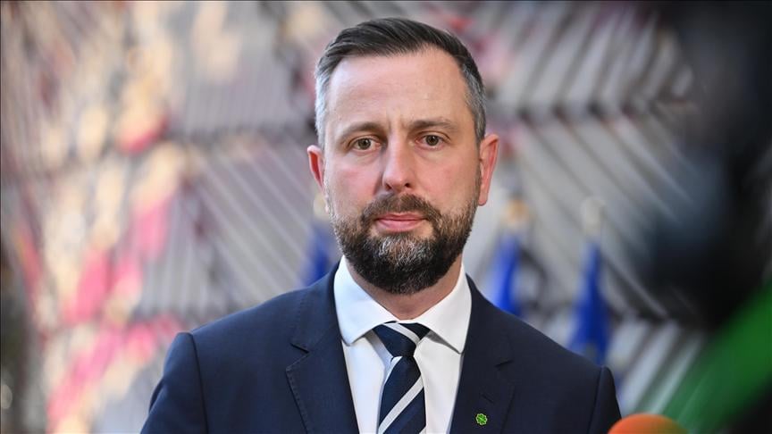 Why are Polish politicians such massive cowards? Why won't they call out Trump directly?