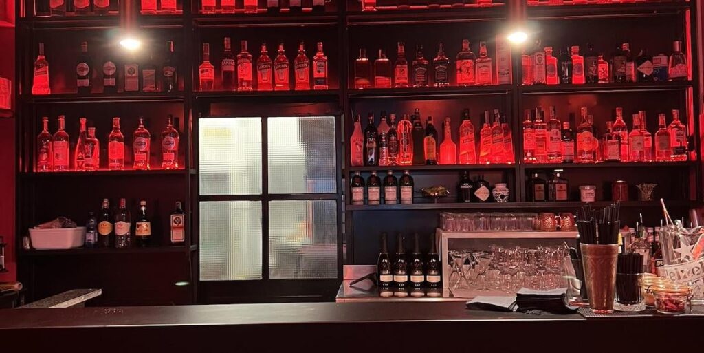 Police have seized a nightclub in the basement of a club in Milan for failure to comply with safety regulations
