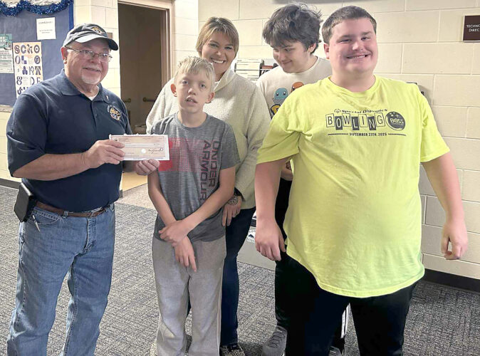 Norway K of C presents donation | News, Sports, Jobs Norway K of C presents donation | News, Sports, Jobs