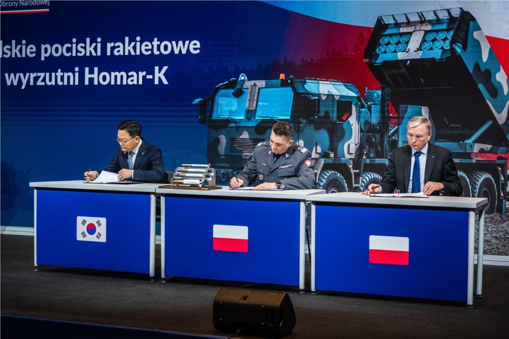 Hanwha Aerospace Signs Contract to Produce Chunmoo Missile i