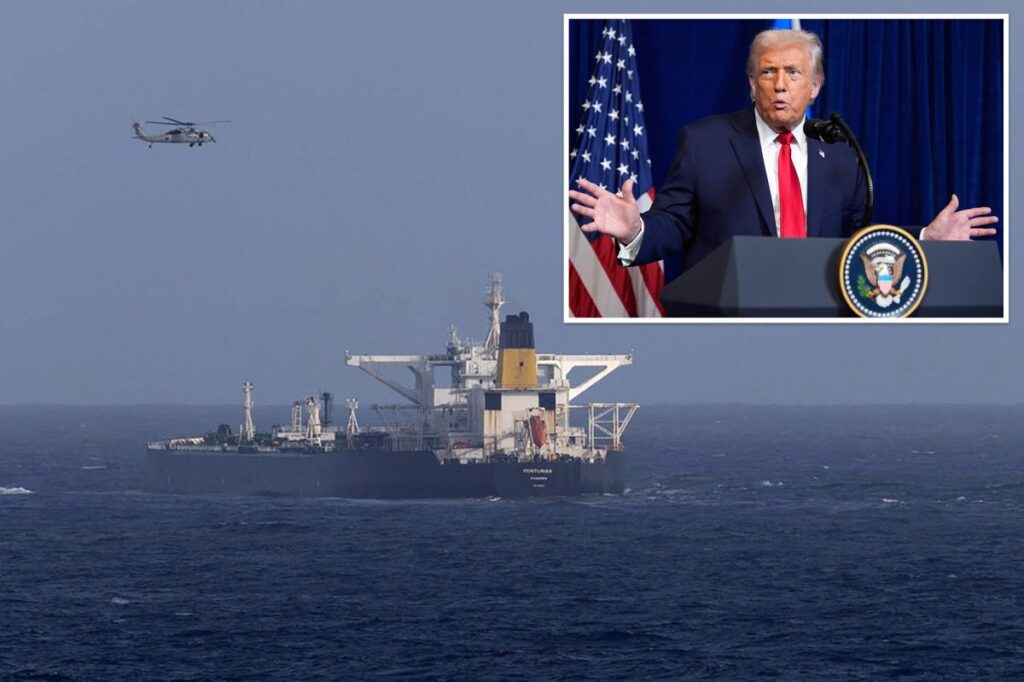 Venezuela-bound oil tanker paints Russian flag on its hull while on the run from the US: reports