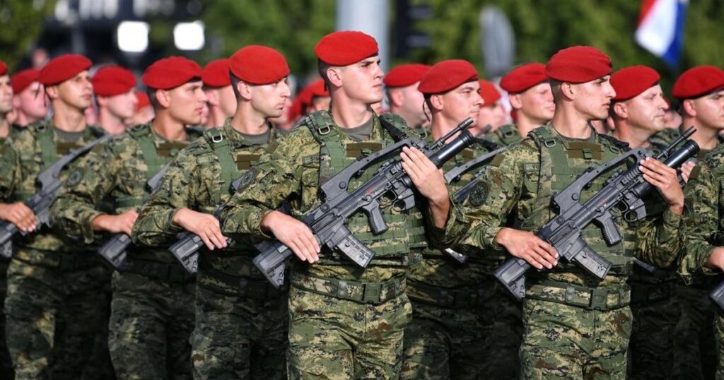 Croatia reinstates military service after 17 years Croatia reinstates military service after 17 years