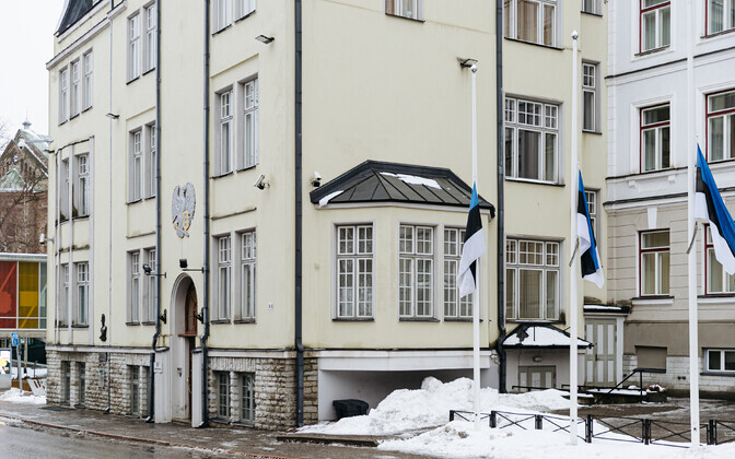 'Z' symbol graffiti sprayed on Estonia's Defense League HQ on New Year's Eve | News