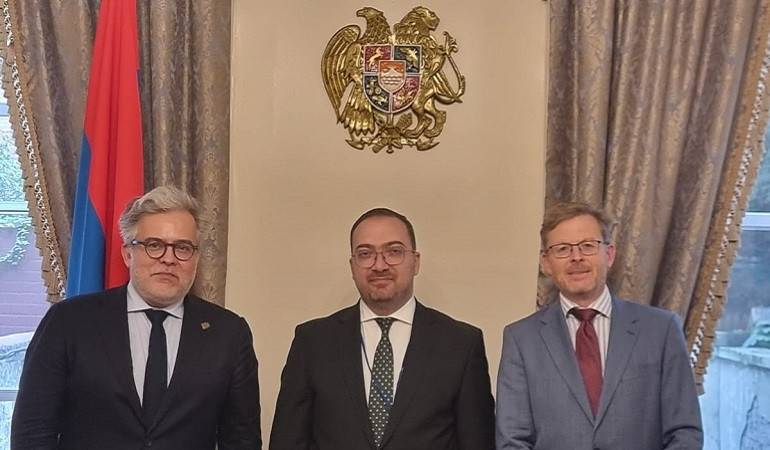 Meeting of Secretary General of the Ministry of Foreign Affairs of the Republic of Armenia with the Co-Founder and Director of the Group of Friends of Jewish Culture