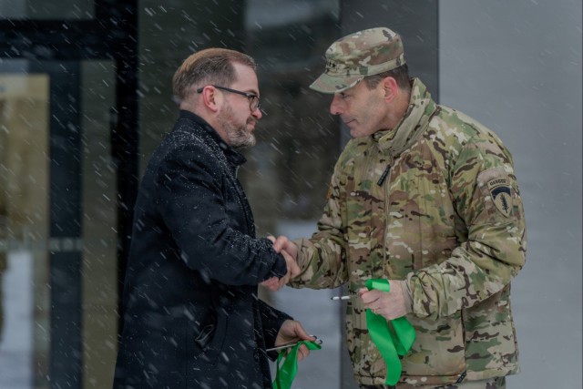 Gen. Donahue Conducts Ribbon Cutting Ceremony and Visits U.S. Soldiers for Thanksgiving in Lithuania