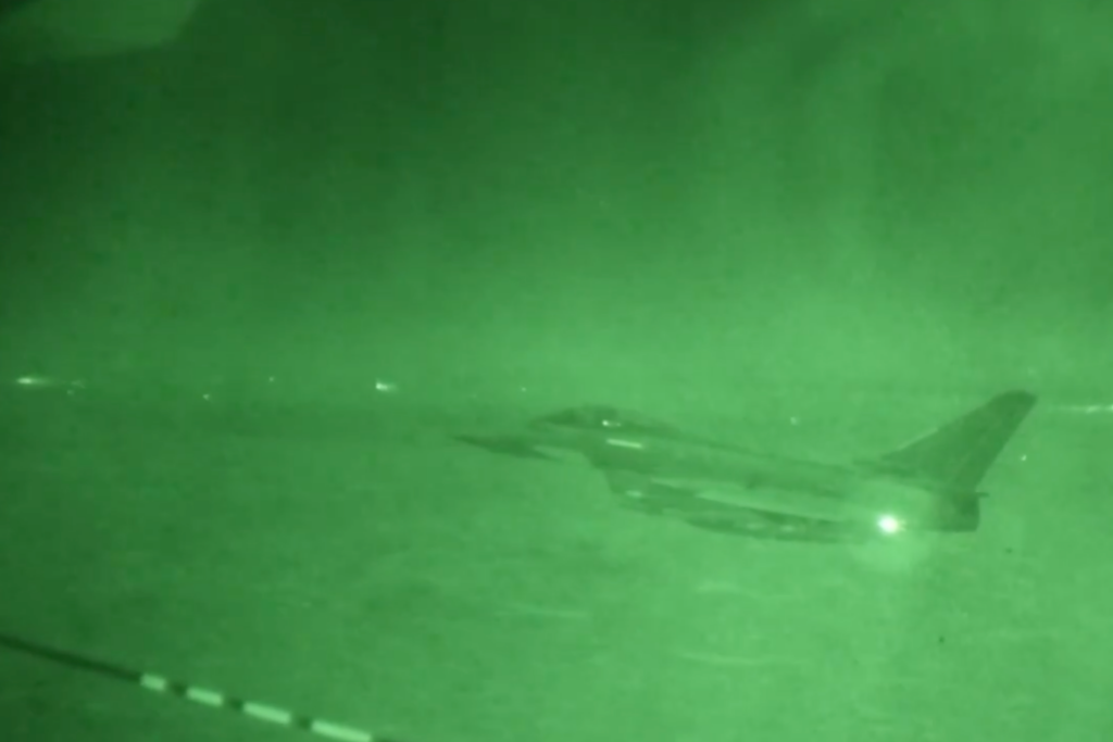 UK and France strike IS site in Syria