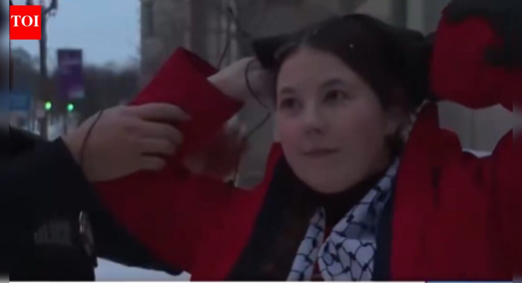 Watch: Woman taken away mid-broadcast for criticising US over Maduro, netizens warn of ‘new North Korea’ Watch: Woman taken away mid-broadcast for criticising US over Maduro, netizens warn of ‘new North Korea’