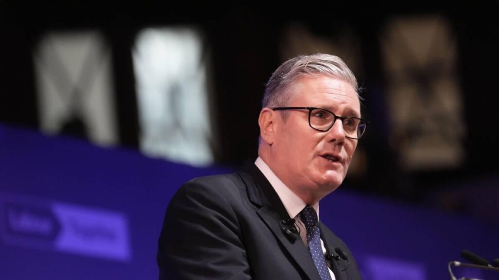 Starmer faces calls to rule out use of British bases if US attacks Greenland