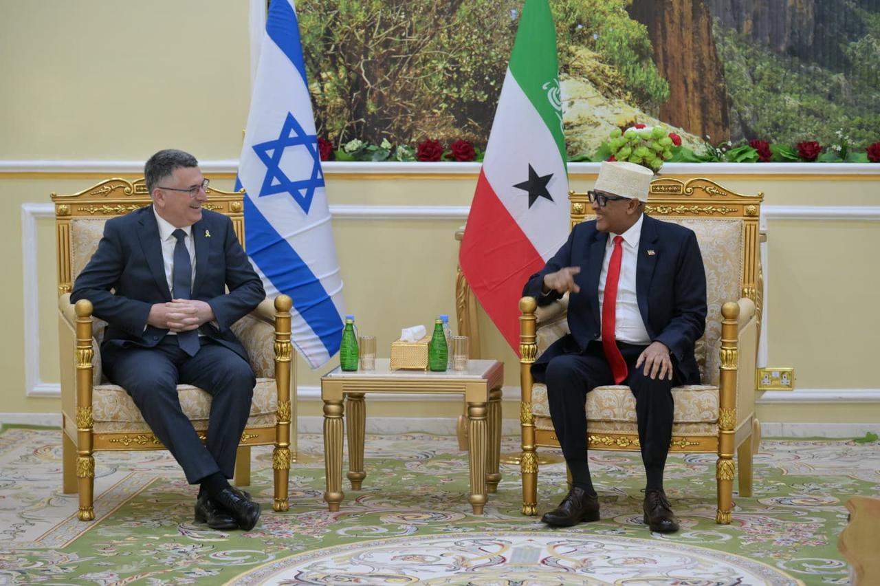 Israeli Foreign Minister Gideon Saar meets with Somaliland President Abdirahman Mohamed Abdullahi, in Hargeisa, Somaliland, Jan. 6, 2026. (Photo via Israeli Foreign Ministry)