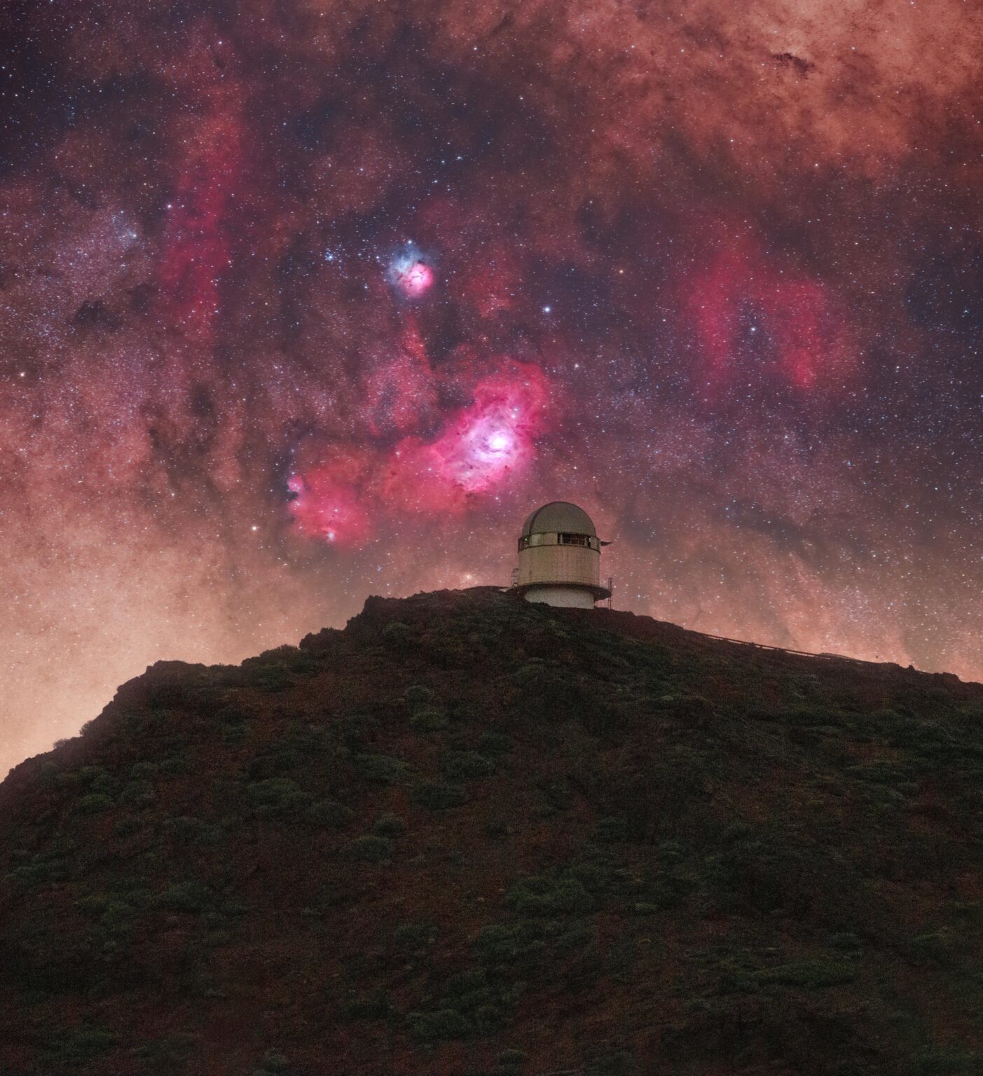 I captured the Milky Way core over the NOT telescope on La Palma