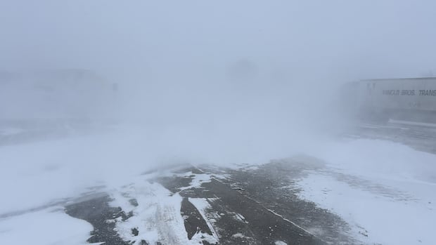 Manitoba communities open doors for travellers stuck after Trans-Canada closure Manitoba communities open doors for travellers stuck after Trans-Canada closure