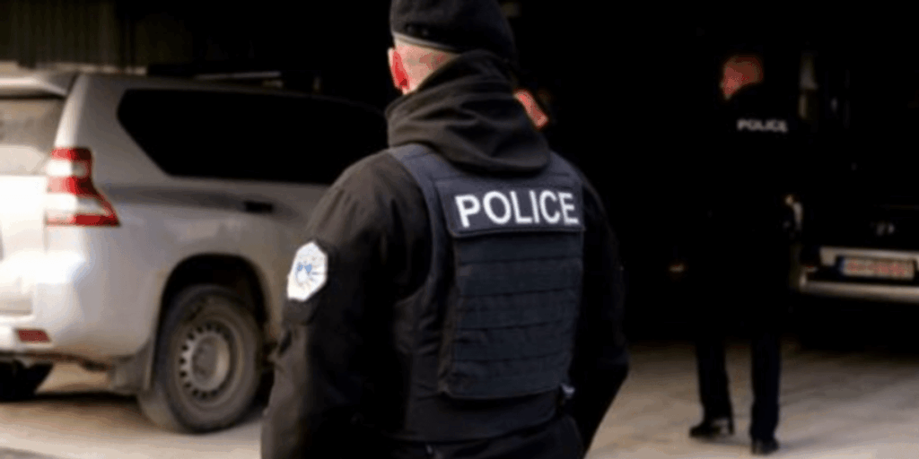 Kosovo extradites a wanted man on an international warrant to North Macedonia