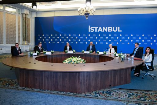Turkish foreign minister meets counterparts in Istanbul