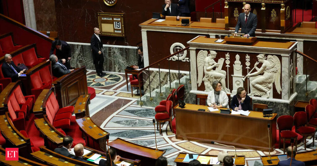 France’s National Assembly approves banning under-15s from social media France's National Assembly approves banning under-15s from social media