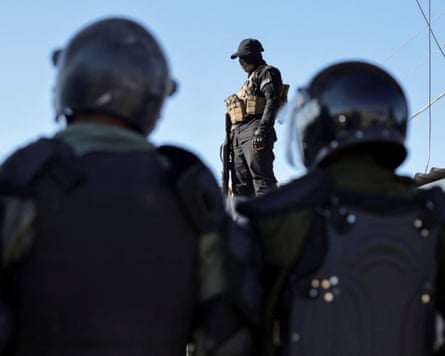 Guards at al-Hawl camp