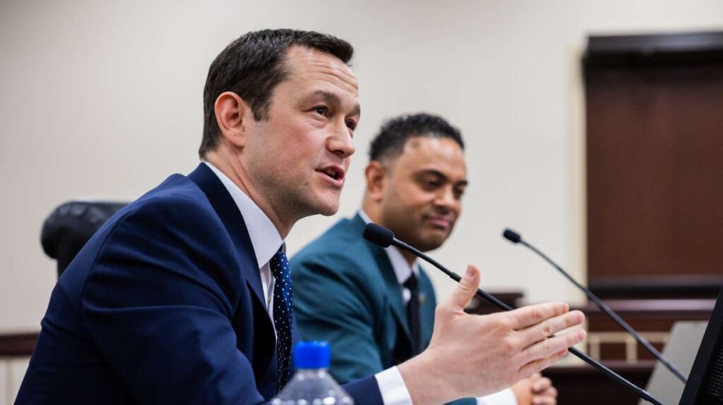 Actor Joseph Gordon-Levitt visits Utah to urge regulations on 'amoral' AI companies