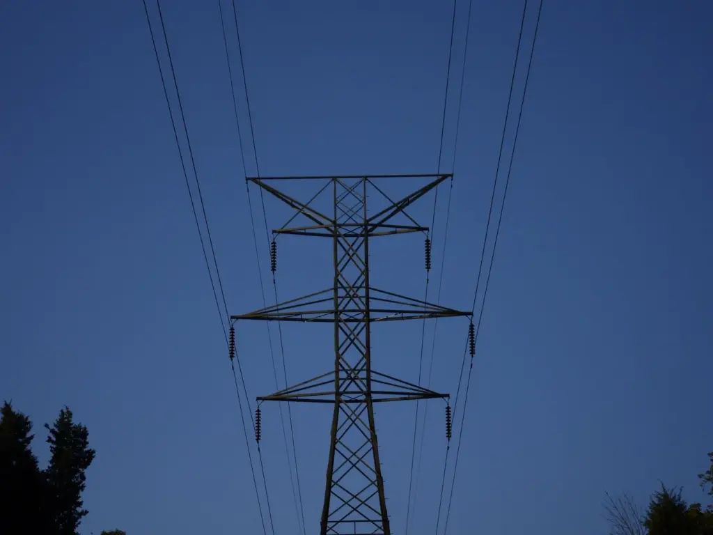 Cascading outages occurred due to problems between Romania and Moldova and in Ukraine, nuclear power plant units were unloaded, power will be restored in the coming hours - minister