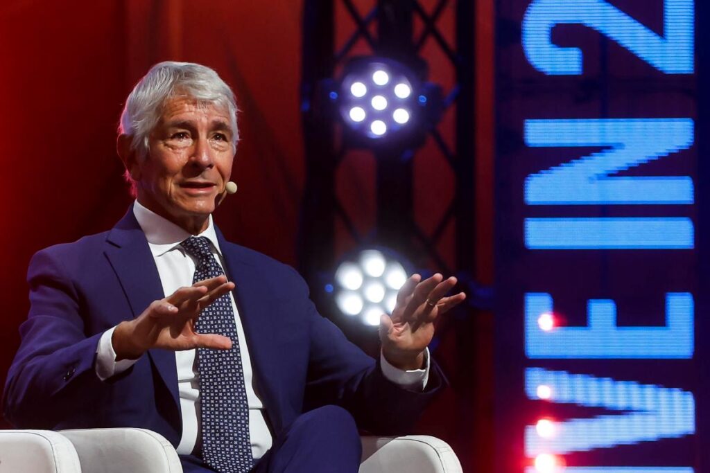 Abodi’s (Sports Minister) son caught by his father watching pirated content: “I told him it’s not a stunt.” Abodi's (Sports Minister) son caught by his father watching pirated content: "I told him it's not a stunt."