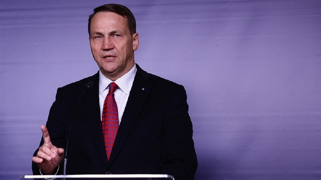 Poland's Sikorski: More economic pressure needed for Russia to seek peace