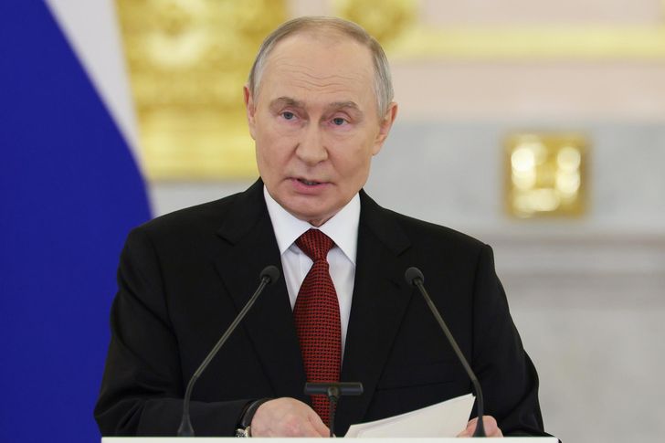 Russian President Vladimir Putin speaks during a ceremony to receive credentials from newly arrived ambassadors at the Alexander Hall of the Grand Kremlin Palace in Moscow, Russia, Thursday. AP-Yonhap