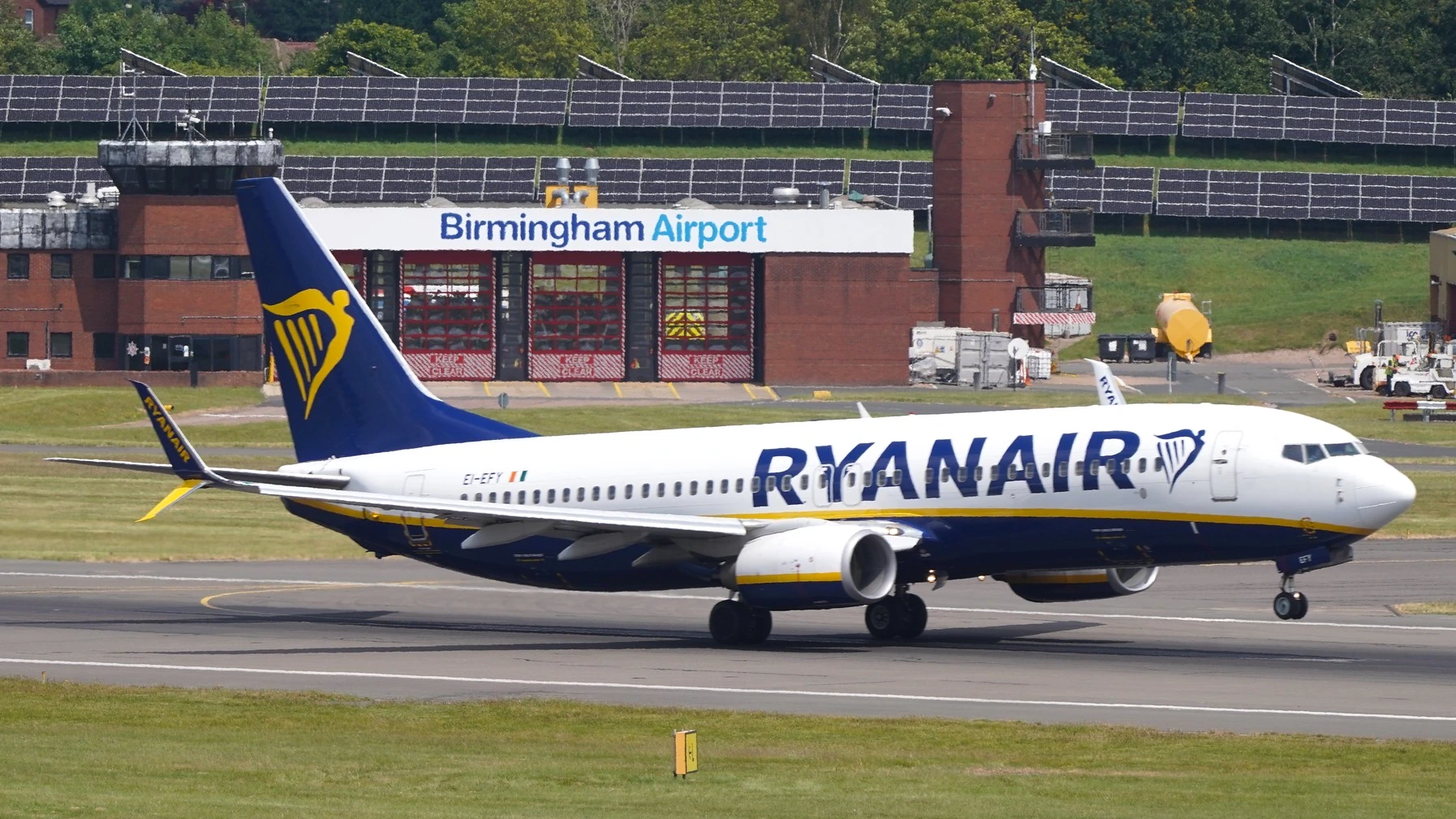 Ryanair to Reduce 1.1 Million Seats in Belgium Amid Tax Hikes