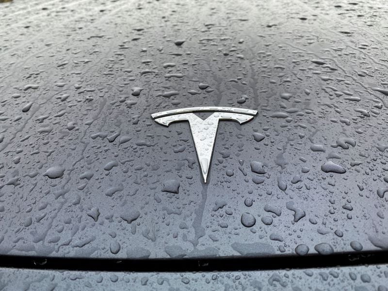 Tesla sales fall in key European markets but set record in Norway