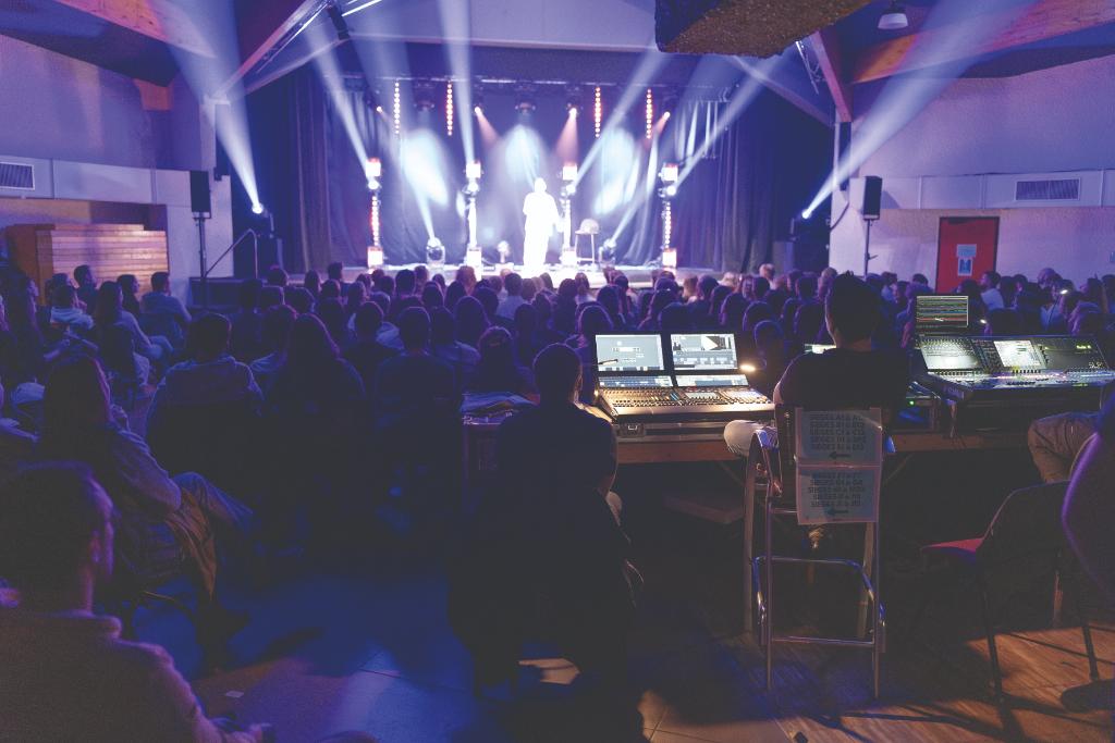 France’s Alpine Bilingual Comedy Festival France’s Alpine Bilingual Comedy Festival