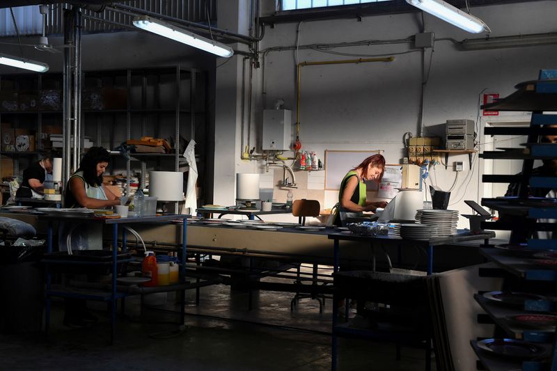 Italian manufacturing contracts in December at fastest rate since March, PMI shows | The Mighty 790 KFGO