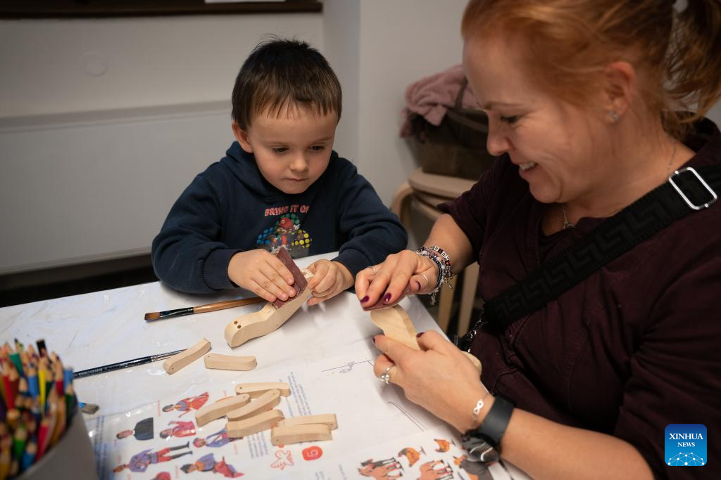 family-oriented event featuring puppet show held at Museum of Prague-Xinhua