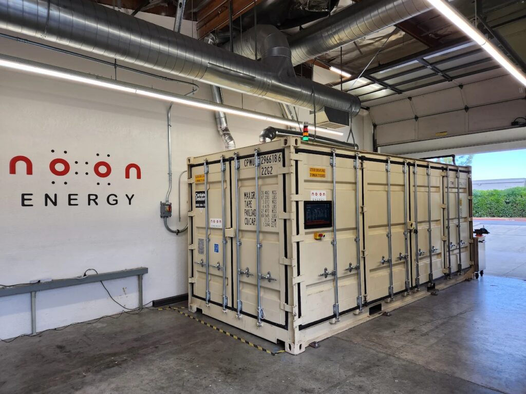 Noon Energy Unveils 100-Hour Ultra-Long Battery System