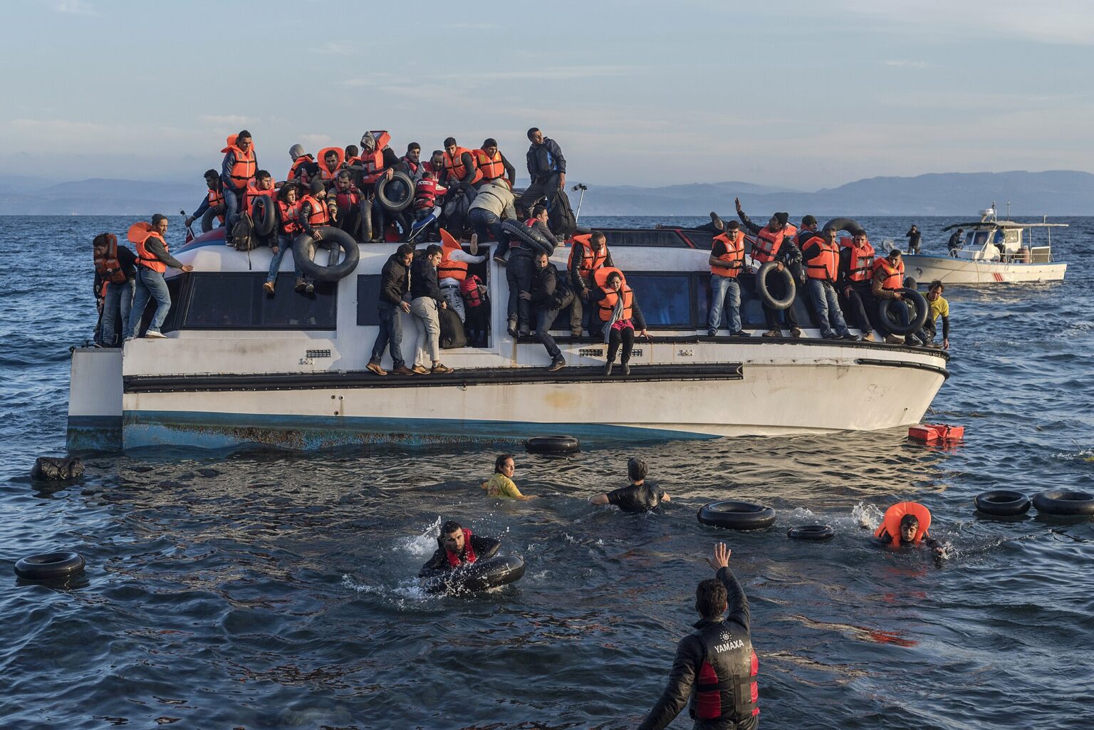 HRW: Greece immigration bill criminalizing humanitarian workers violates freedom of association - JURIST