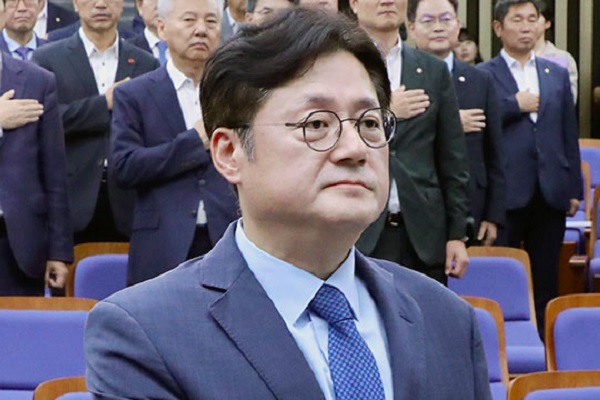 Ex-DP Floor Leader Hong Ihk-pyo Named New Senior Secretary for Political Affairs