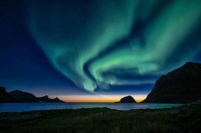 illegal northen lights tour