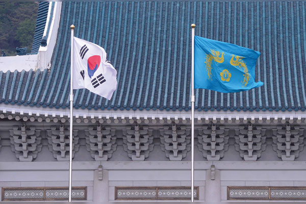 Seoul Races to Shield Korean Firms as U.S. Expands Chip Tariffs