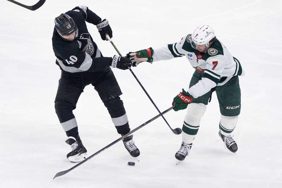 Los Angeles Kings Right Wing Joel Malott (40) fights with the defender to get the puck in a NHL game against the Minnesota Wild at Crypto.com Arena on January 3rd, 2026 in Los Angeles  California.