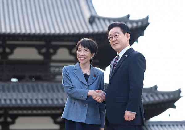 Poll: South Koreans View Japanese Prime Minister More Favorably Than Other Nations Do
