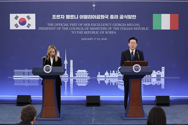 Lee, Meloni Agree to Boost Cooperation in AI Industry