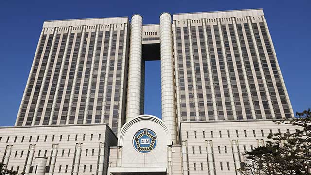 Court Rejects Ex-President Yoon’s Request for Constitutional Challenge to Special Counsel Law