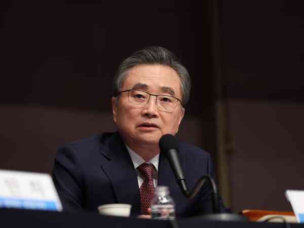 Foreign Minister Says Trump's Tariff Remarks Do Not Signal Collapse of Trade Deal