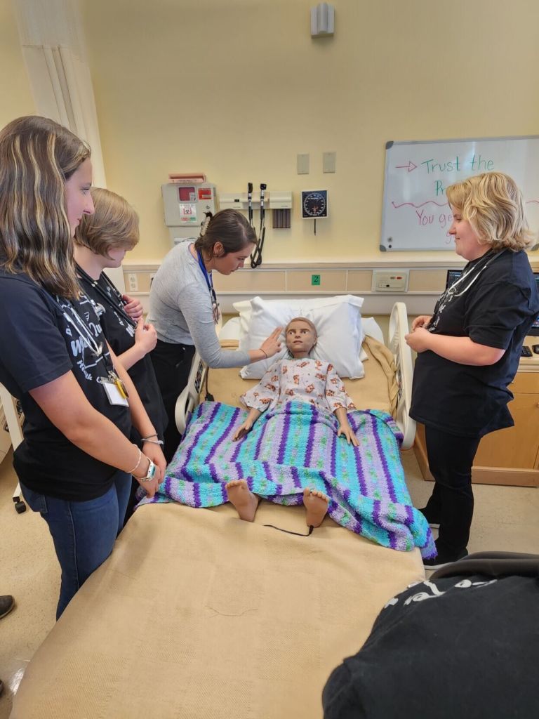 2 nonprofits bring behavioral health curriculum to MedQuest