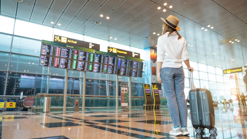 UK could allow in more EU citizens under youth mobility scheme