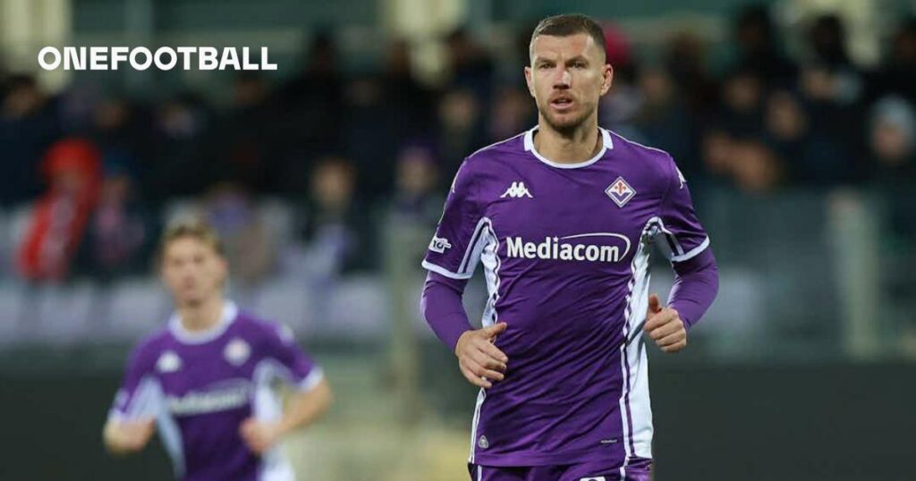 Schalke in talks to bring Edin Dzeko back to Germany string