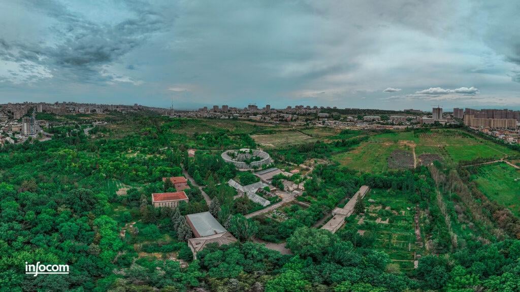 According to WHO standards, every person in cities should have at least 9 m² of green space. In Yerevan it is 8 m² / According to WHO standards, each person in cities should have at least 9 m² of green space. In Yerevan, this figure is 8 m²